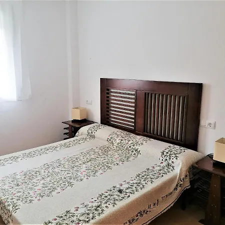 Espacioso En Zona Tranquila Con Piscina Salada Abierta Todo El Ano Y Wifi Gratuito - Es-258-107 Roses