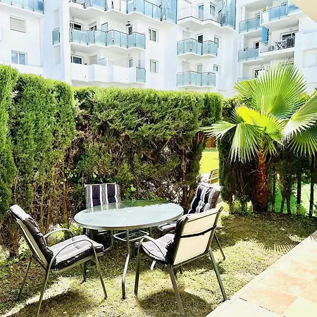 Espacioso En Zona Tranquila Con Piscina Salada Abierta Todo El Ano Y Wifi Gratuito - Es-258-107