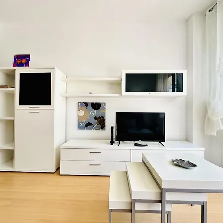 Espacioso En Zona Tranquila Con Piscina Salada Abierta Todo El Ano Y Wifi Gratuito - Es-258-107 Roses
