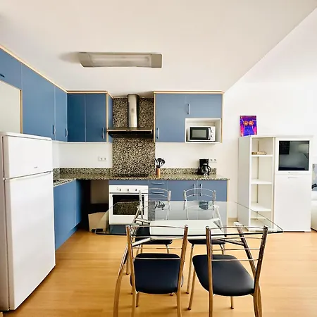 Espacioso En Zona Tranquila Con Piscina Salada Abierta Todo El Ano Y Wifi Gratuito - Es-258-107 Apartment